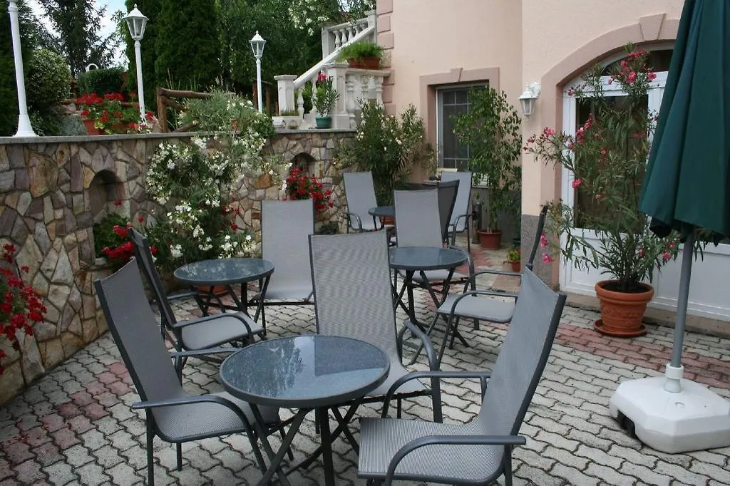 Guest house Aqua Vendeghaz Hotel Hajduszoboszlo